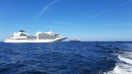 Willen mensen nog op een cruise? Schepen liggen nog altijd voor anker