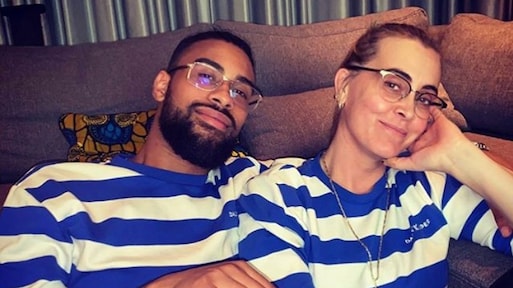 Verloofde feliciteert jarige Anouk met prachtige liefdesfoto