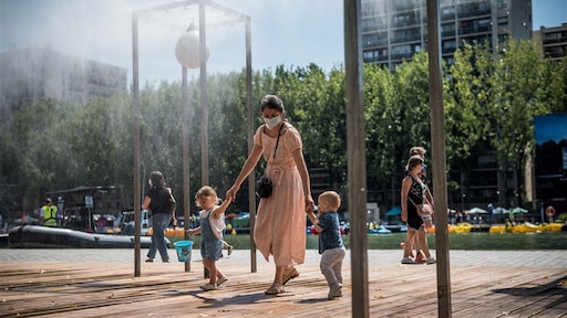 Vakantiegangers opgelet: mondkapjes op veel meer plekken verplicht in Frankrijk