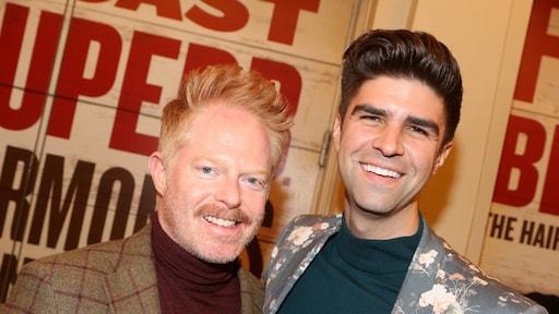 Acteur Jesse Tyler Ferguson toont eerste foto 'Modern-baby'