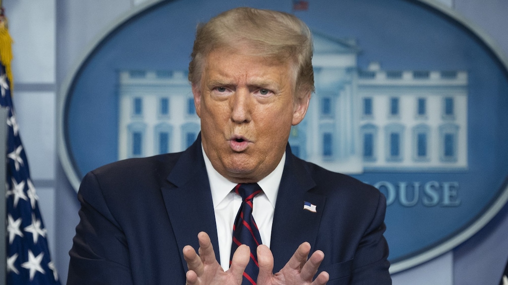 Dit is waarom Trump het coronavirus ineens serieus neemt