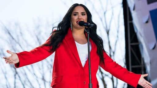 Demi Lovato blikt twee jaar na overdosis terug: 'Zo gezegend'