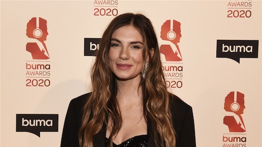 Zangeres Maan laat zich uit over ex-vriendje en liefdesleven