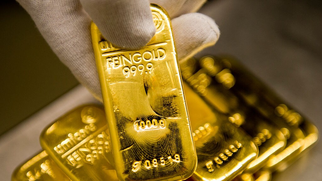 Goudprijs naar record: voor het eerst boven de 2000 dollar