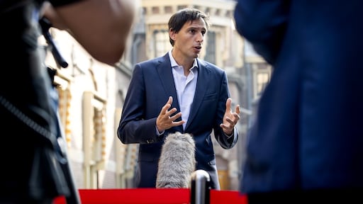 Hoekstra waarschuwt voor meer malaise: 'Grootste crisis sinds WOII'