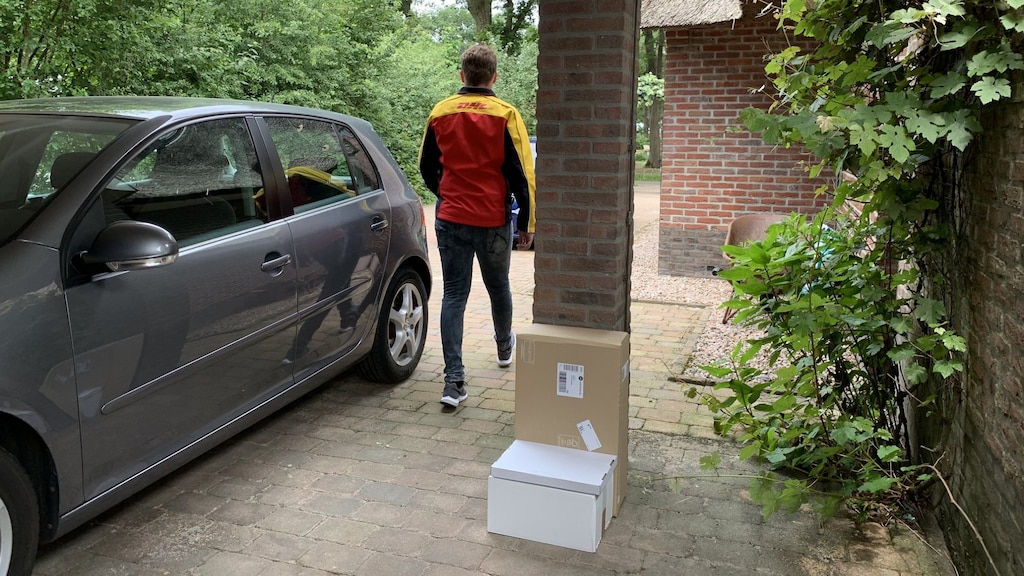 Niet thuis? Wehkamp levert je pakketje nu 'op een afgesproken plaats rond het huis'