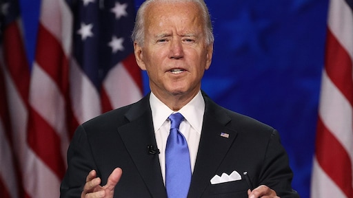 Biden zet zich neer als 'kandidaat van het licht', waar Trump staat voor duisternis