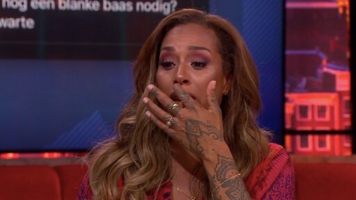 Glennis Grace in tranen bij Jinek door gesprek over racisme