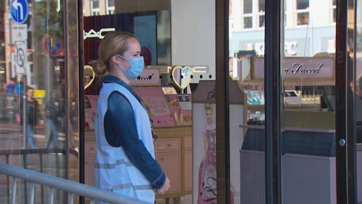 Verbazing over snelle heropening Bijenkorf: 'Meten met twee maten'