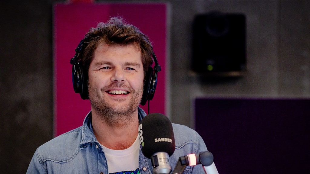 Sander Lantinga en partner verwelkomen vierde kindje na heftige bevalling