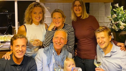 Remigratie-borrel Meilandjes dreigt Project X-feest te worden