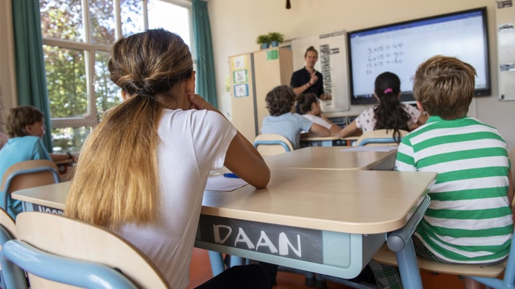 Advies OMT: kinderen vanaf groep 7 in duo's, overweeg mondkapjes