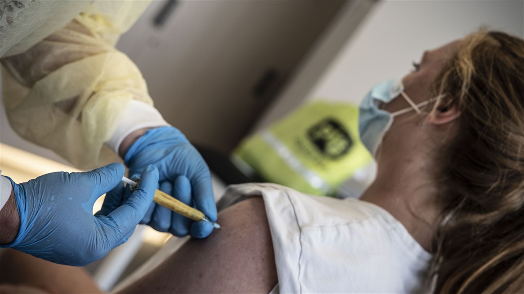 WHO: grootschalige vaccinatie corona op zijn vroegst halverwege 2021