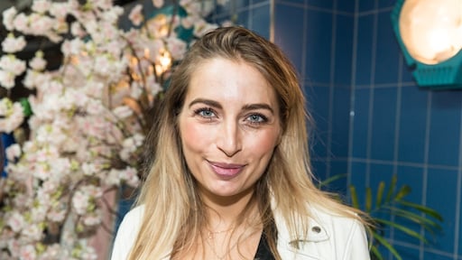Volgers Shelly Sterk verklaren haar 'voor gek' na vaccinatie
