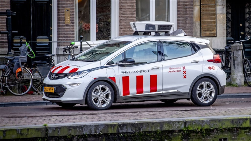 Deze app waarschuwt voor scanauto's, maar mag dat ook?