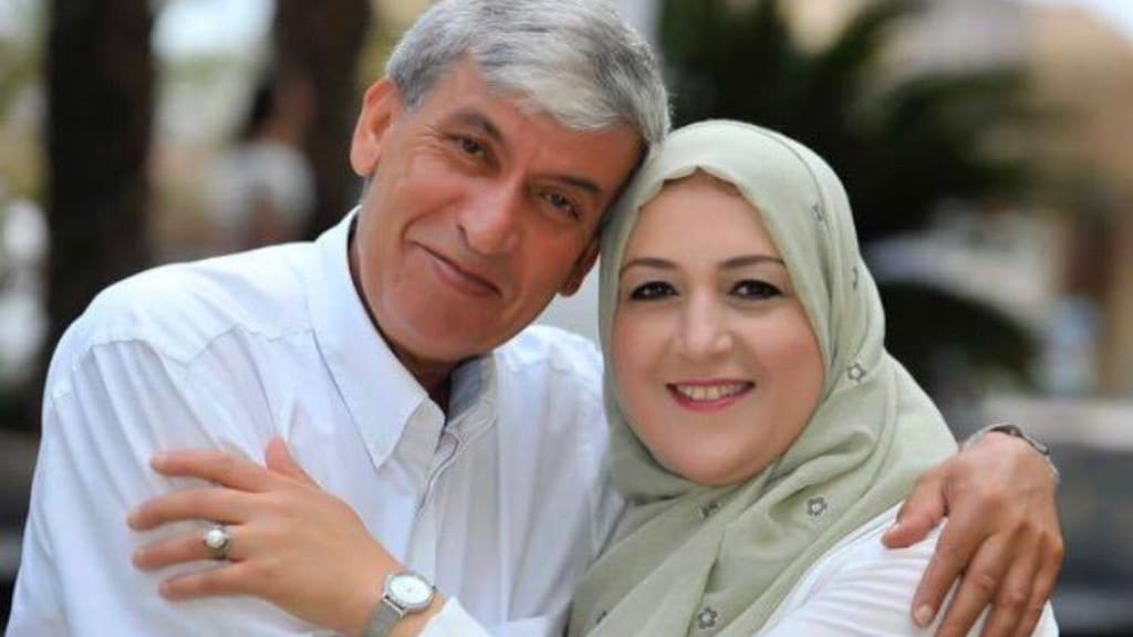 Ahmed, samen met zijn vrouw.