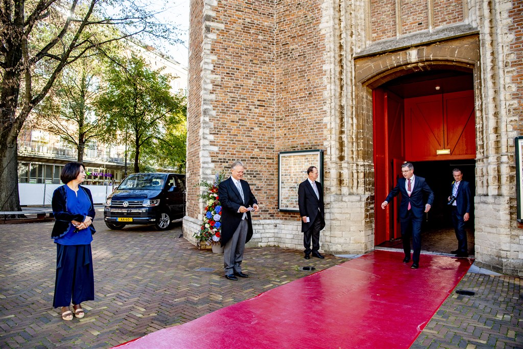 Hoedje en/of mondkapje? Zo zien politici eruit op Prinsjesdag