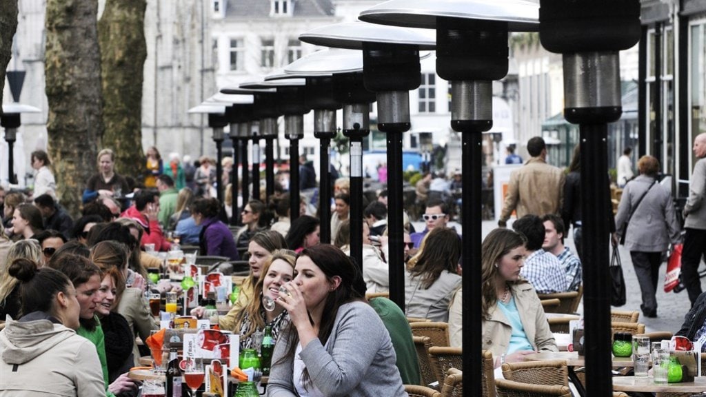 Coronaregels? Op veel plekken lijkt het weer net als vroeger