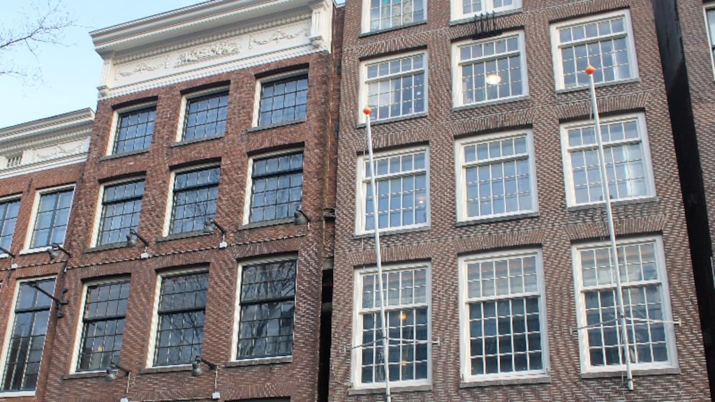 Sociëteit L.A.N.X. in Amsterdam.