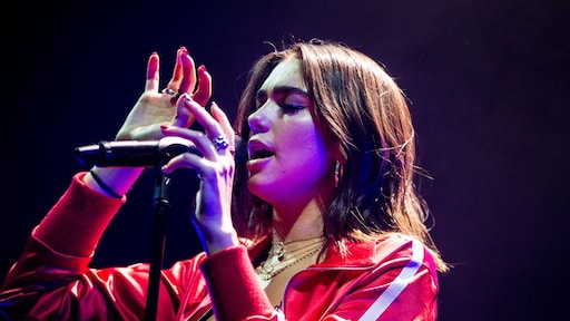 Dua Lipa speelt blauwharige zeemeermin in Barbie-film