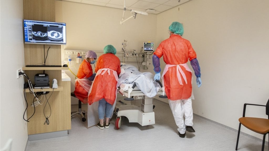 Ziekenhuispersoneel wil duidelijk beleid voor mondkapjes: 'Regels zijn verwarrend'