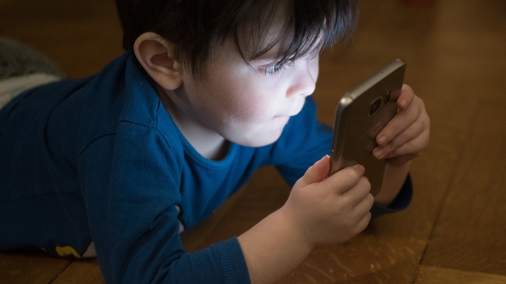 Inzet jonge influencers kinderarbeid? Kabinet komt met meldpunt