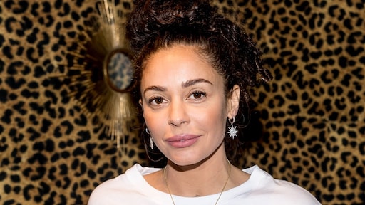 Fajah Lourens blij met borstverkleining: 'Voel me vrouwelijk zonder'