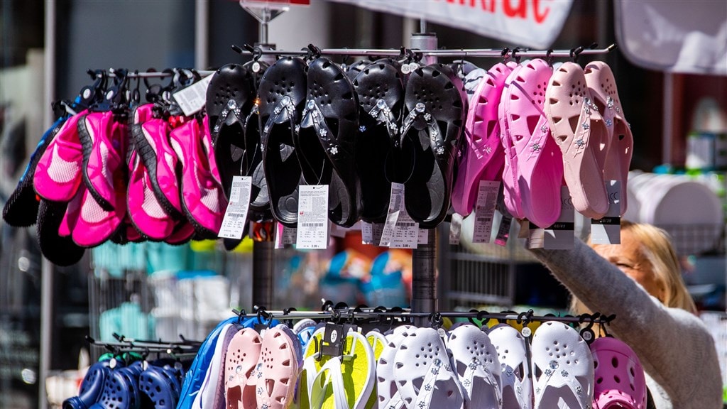 Making Crocs Great Again: beroemdheden moeten verkoop opkrikken