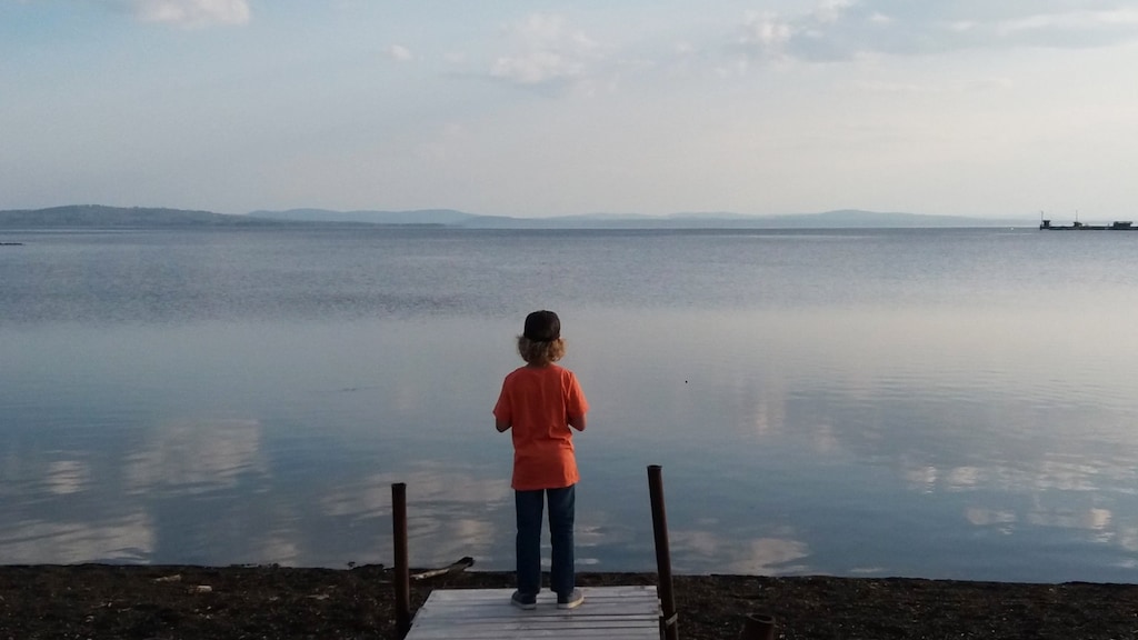 Eline's zoontje tijdens een van hun wandelingen.
