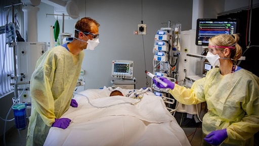 Meer dan 800 coronapatiënten in ziekenhuis: 'Forse stijging'