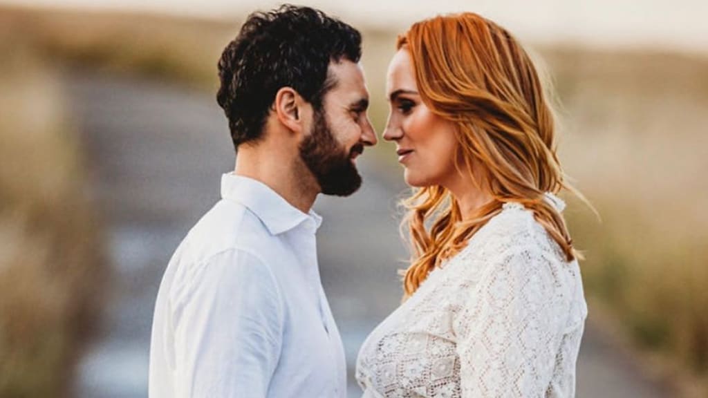 MAFS-kandidaten Cameron en Jules verwelkomen eerste kindje