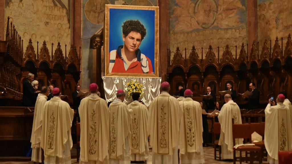 Paus verklaart 15-jarige 'patroonheilige van het internet' zalig