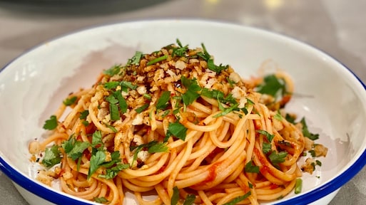 Spaghetti alla Napoletana, een heerlijke Napolitaanse pasta!