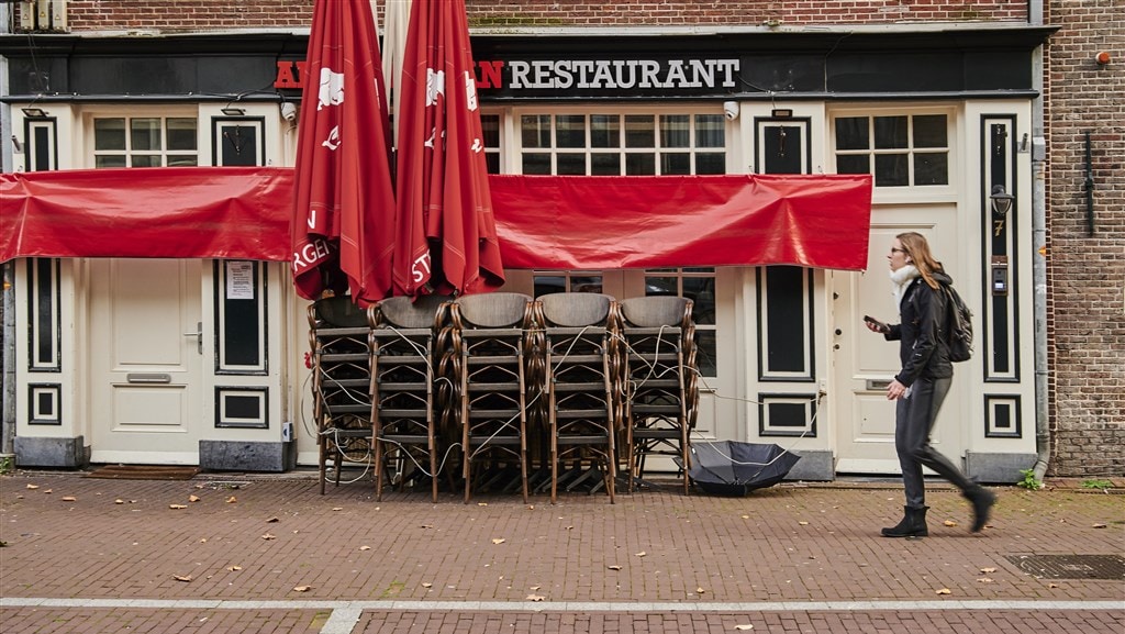 Notitie Economische Zaken: opening horeca leidt tot minder besmettingen