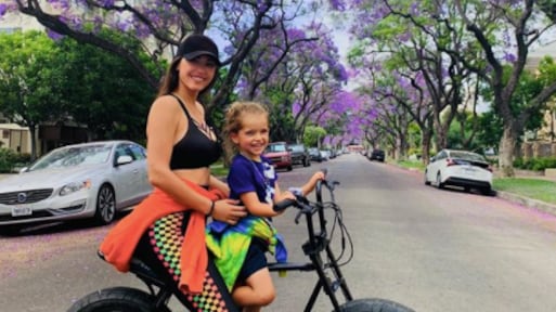 Yolanthe Cabau laat vijfjarig zoontje flink zweten in sportschool