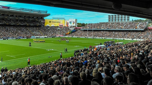 Rugbywedstrijd met 46.000 fans zónder afstand in Nieuw-Zeeland