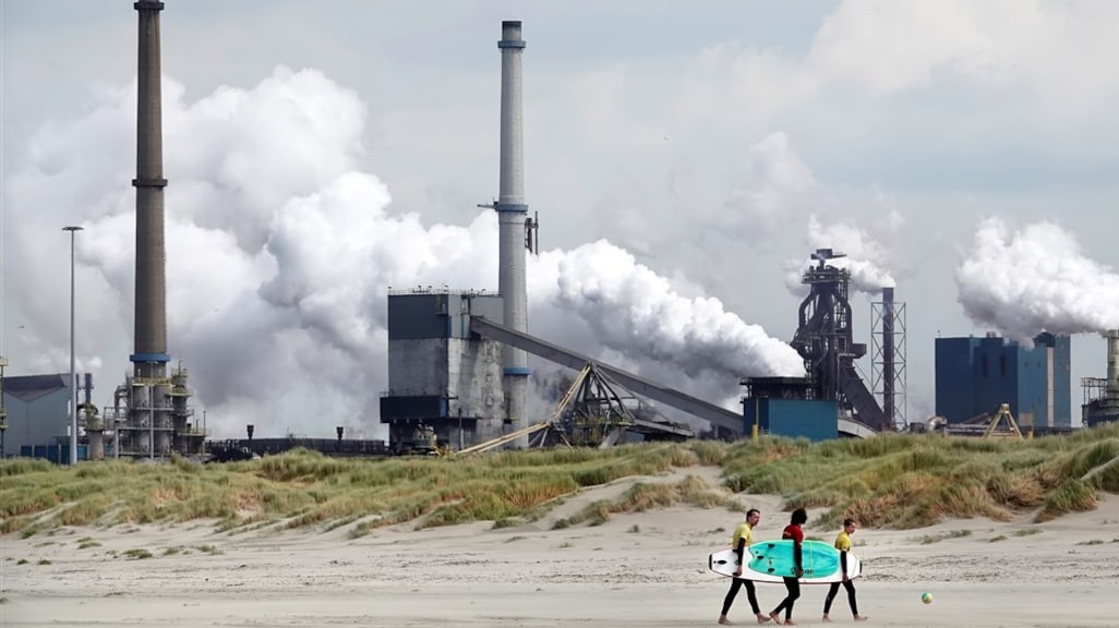 RIVM: omwonenden Tata Steel worden sneller ziek en gaan 2,5 maand eerder dood