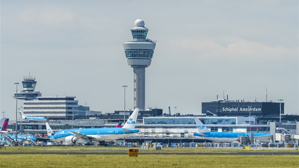KLM genoodzaakt om vliegtuigen in Groningen te parkeren