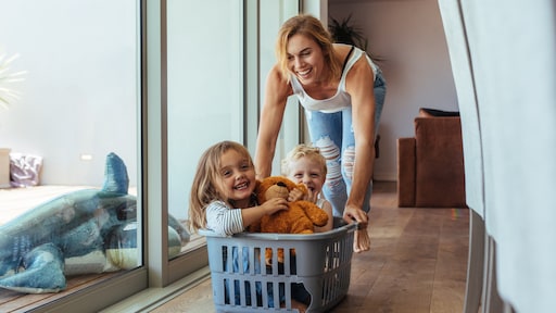 Carola: 'Wat als de kinderen zijn boxer in de wasmand vinden?'