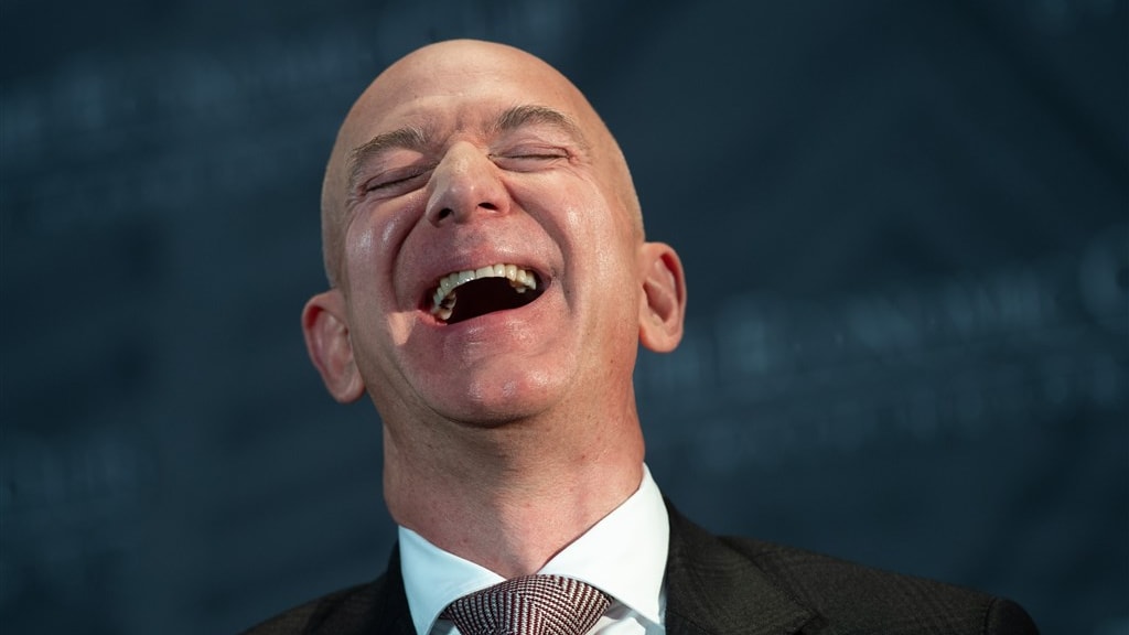 Jeff Bezos moet 21 miljoen per dag uitgeven als hij zijn geld wil opmaken