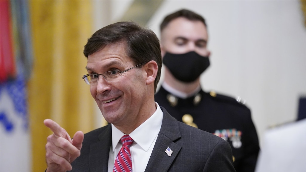 Trump stuurt minister van Defensie de laan uit