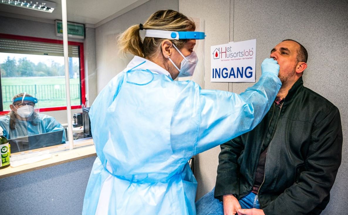 Plan voor grootschalig testen: vanaf maart eens per maand, met of zonder klachten