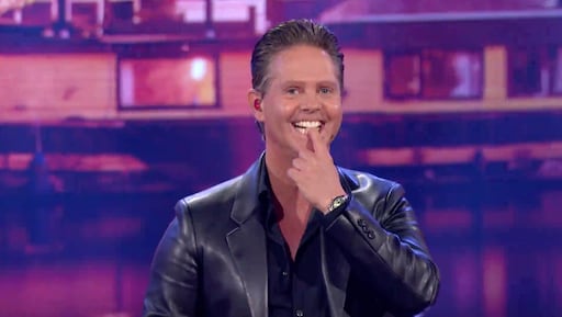 Danny de Munk kan wel door de grond zakken in I Can See Your Voice