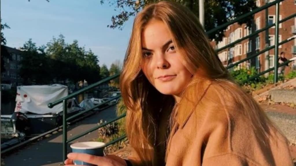 Eloise van Oranje: 'Sommige mensen behandelen me anders'