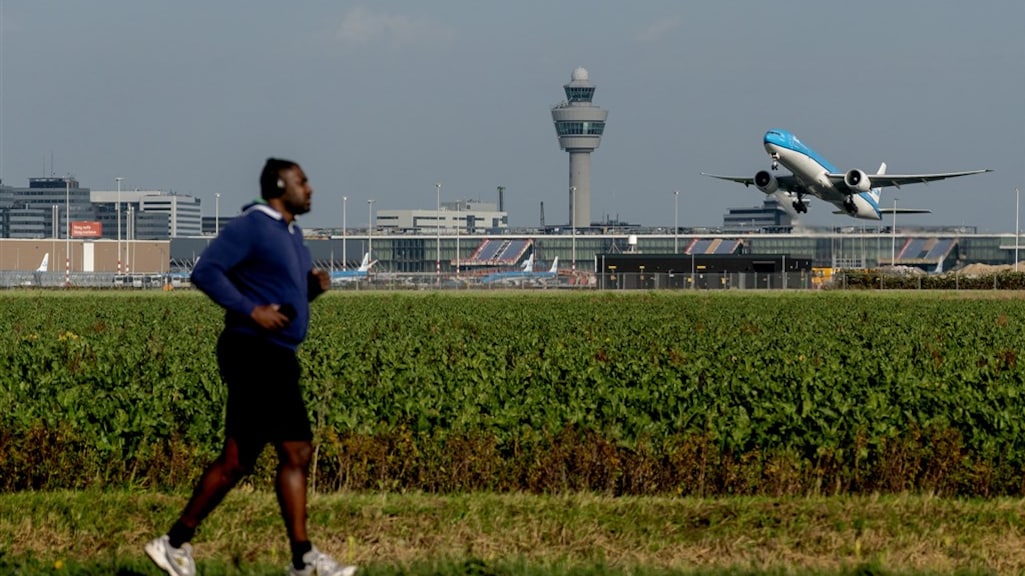 Hoekstra in gesprek over extra steun om Air France-KLM in de lucht te houden