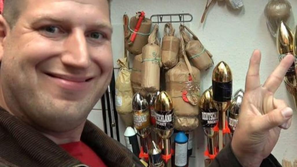 Vuurwerkfanaat Ruben wil blijven knallen: 'Nee, ik heb geen begrip voor verbod'