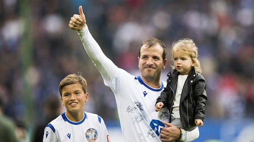 Rafael van der Vaart openhartig over gezinsleven met zoon in Denemarken
