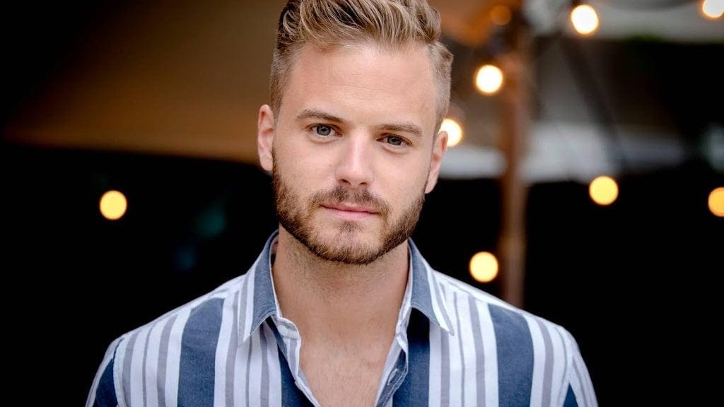 Sentimentele Jim Bakkum trots op dochter Posy: 'Tijd gaat zo snel'