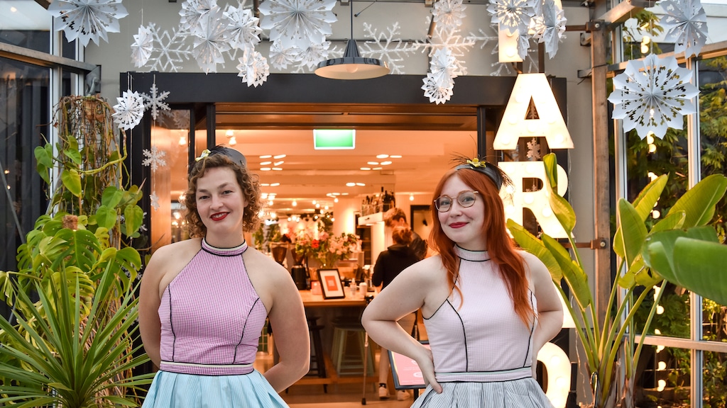 Festival in coronatijd: silent disco via Zoom en dans in een hotelgang