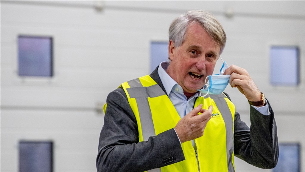 Schipholbaas naar Kamer voor tekst en uitleg over chaos en drukte